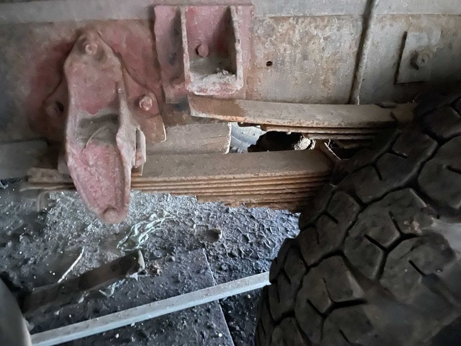 ЗІЛ 130 у робочому стані, з документами. Київська обл. СМТ Глеваха.