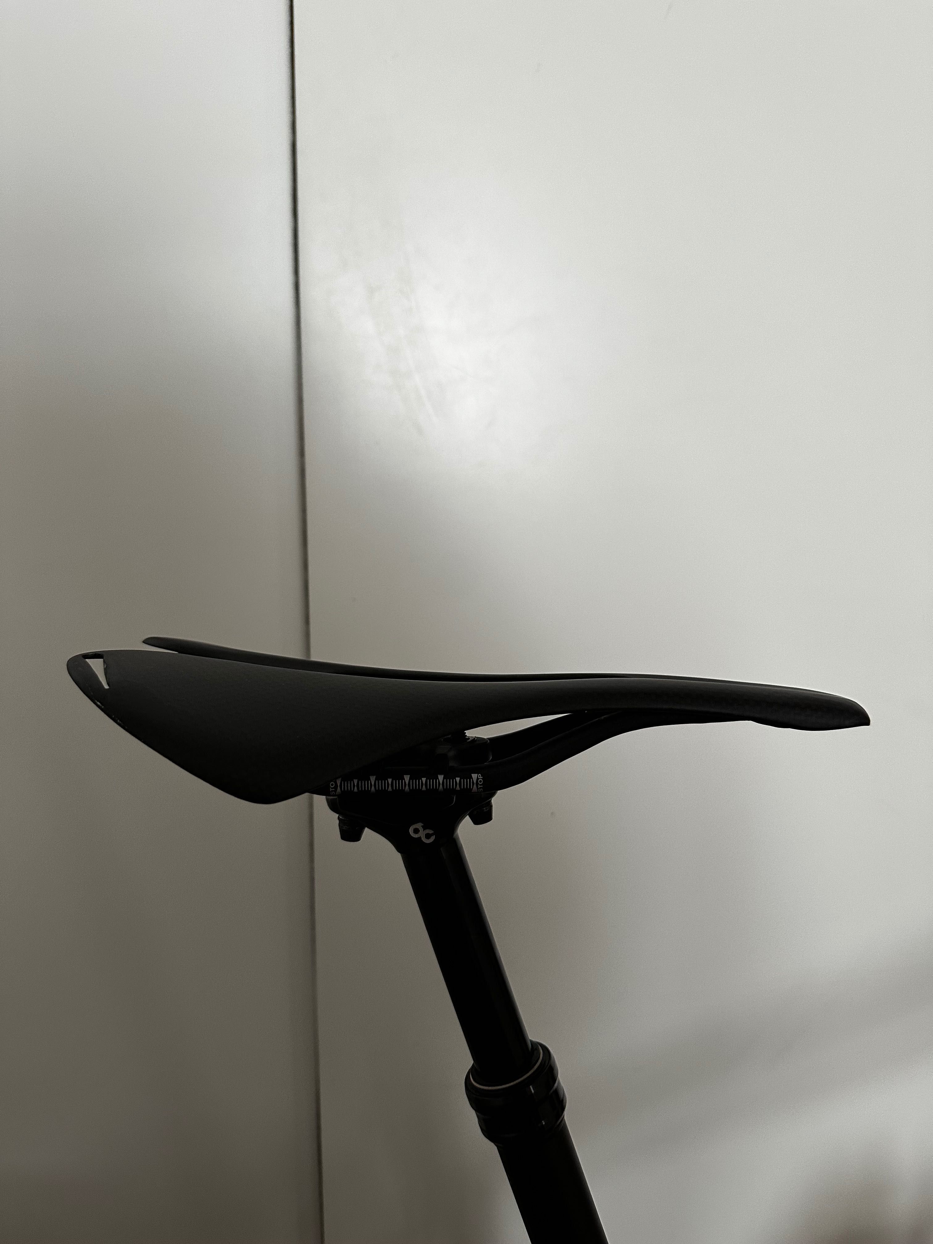 Selim Bicicleta em Carbono