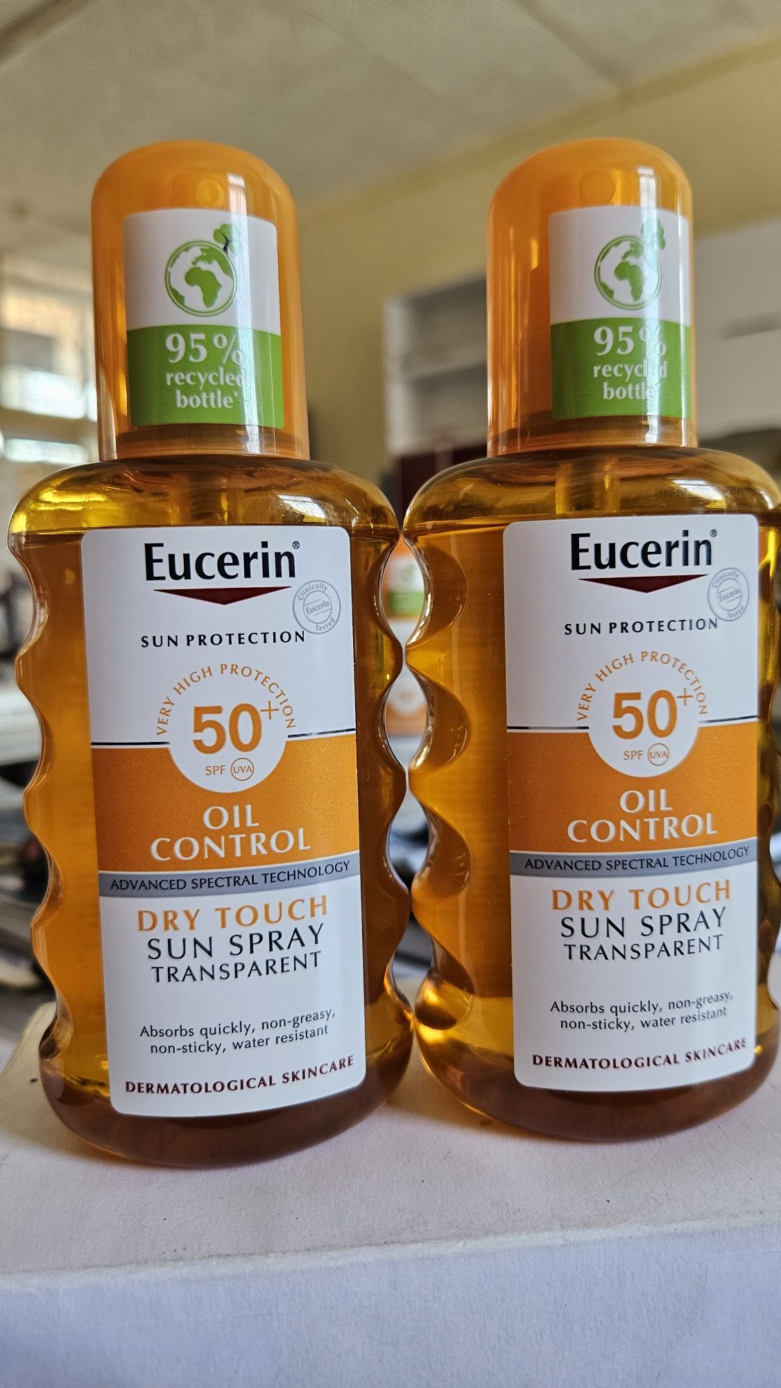 Солнцезащитный спрей Eucerin Oil Control SPF50+Прозрачный 200 мл