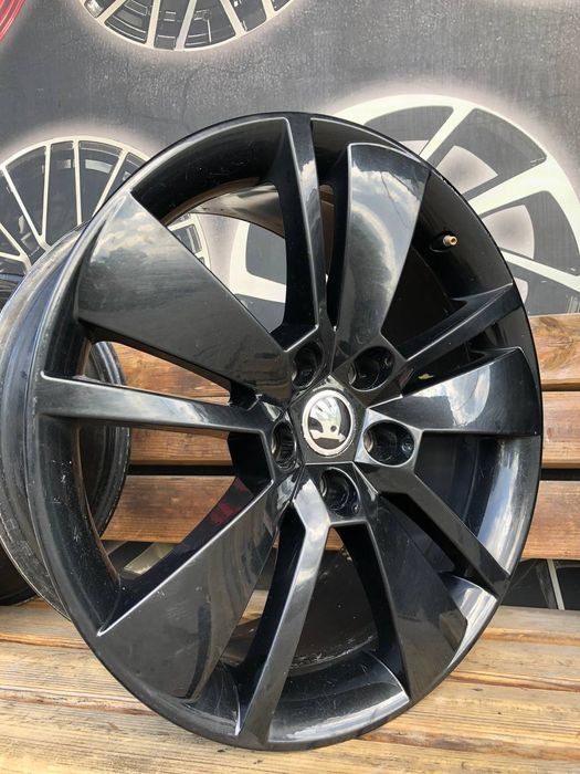 777 Оригинальные диски R18 5/112 Skoda VW Seat