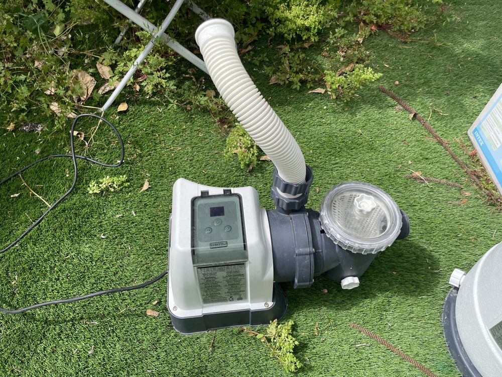 Motor de piscina potente em otimo estado
