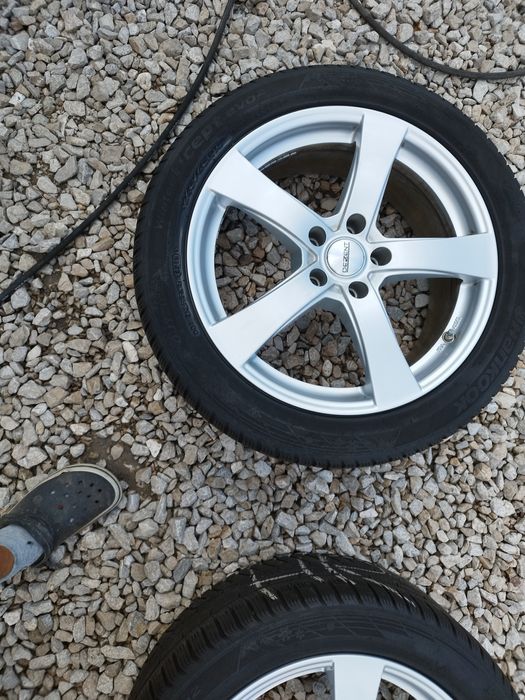Sprzedam dwie alufelgi z oponami 245/45/R18 5 x112