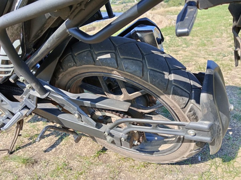 Мотоцикл Lifan KPT 200
