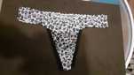 "Victoria's Secret", damskie stringi z USA, rozm. M