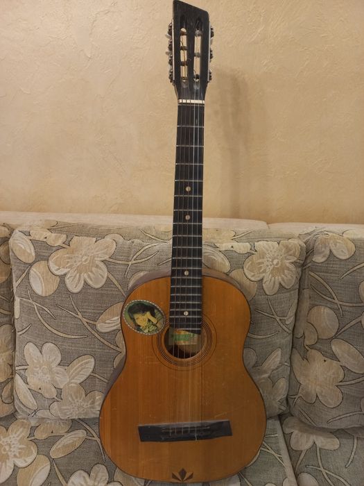 Продам гітару б/у