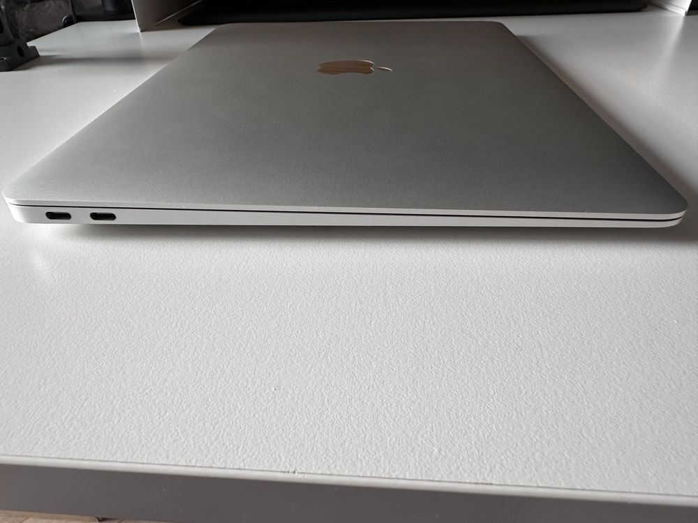 Macbook air m1 na częsci