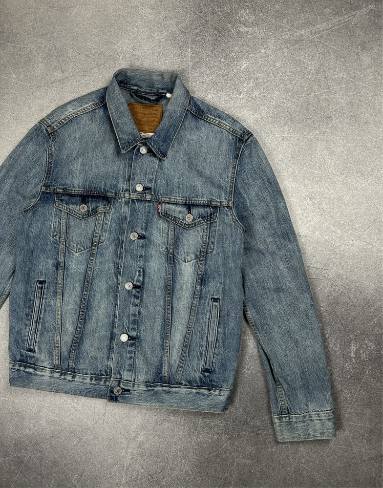 Levis Premium (M) джинсова куртка джинсовка блакитна оригінал