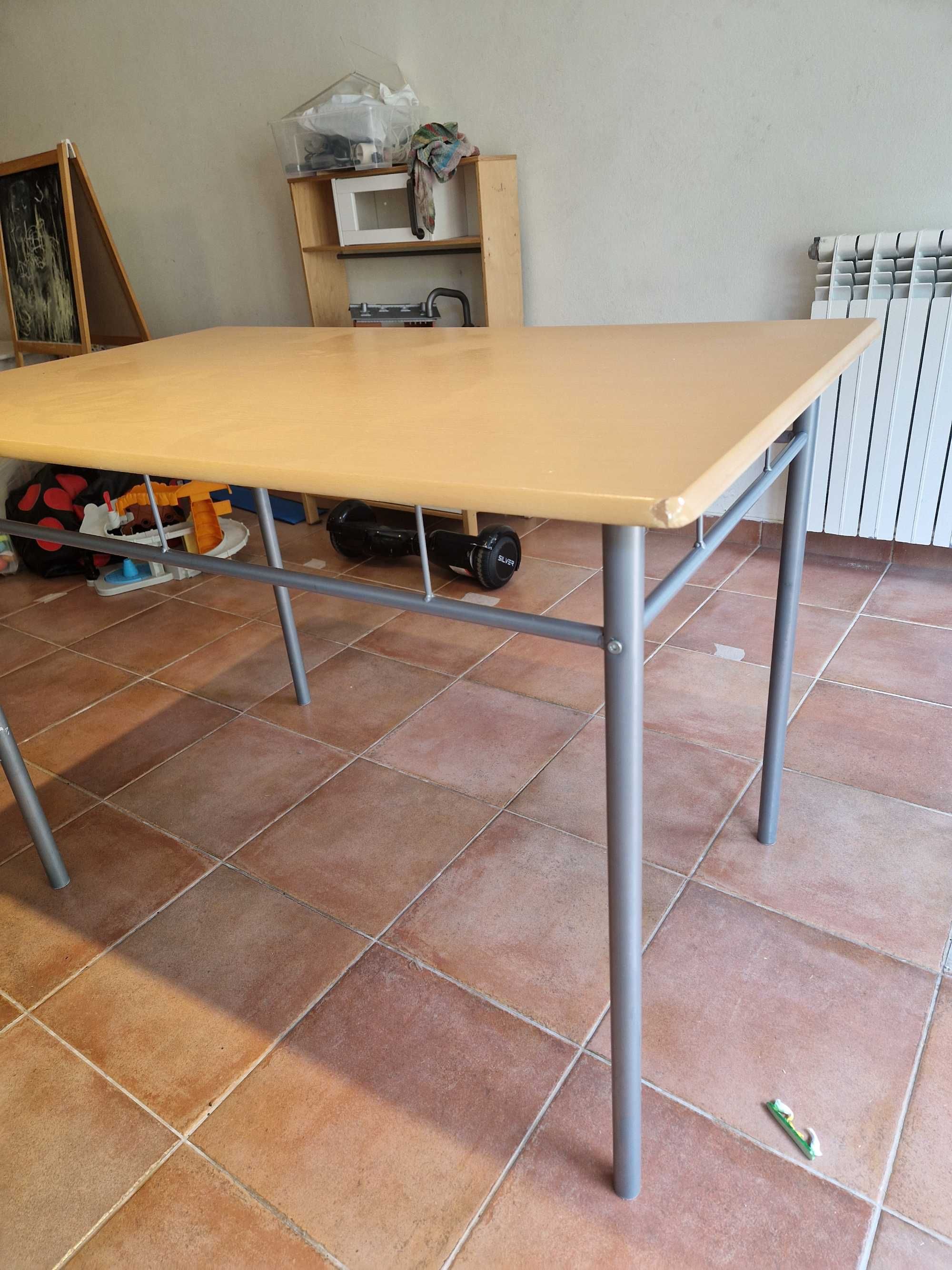 Mesa de Cozinha 70*110 com 3 Cadeiras