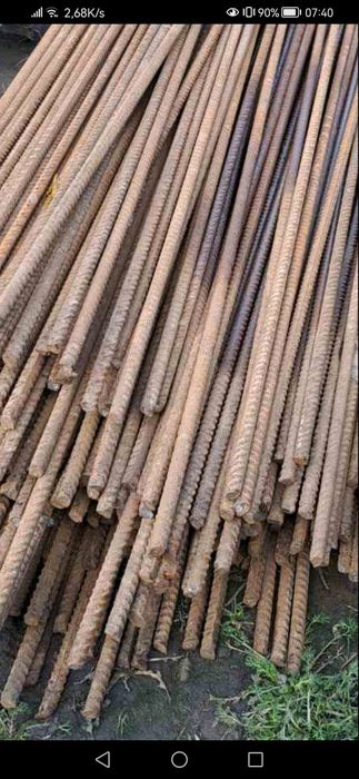 Продам арматуруА400/А500 діаметром 12мм довжина 3м