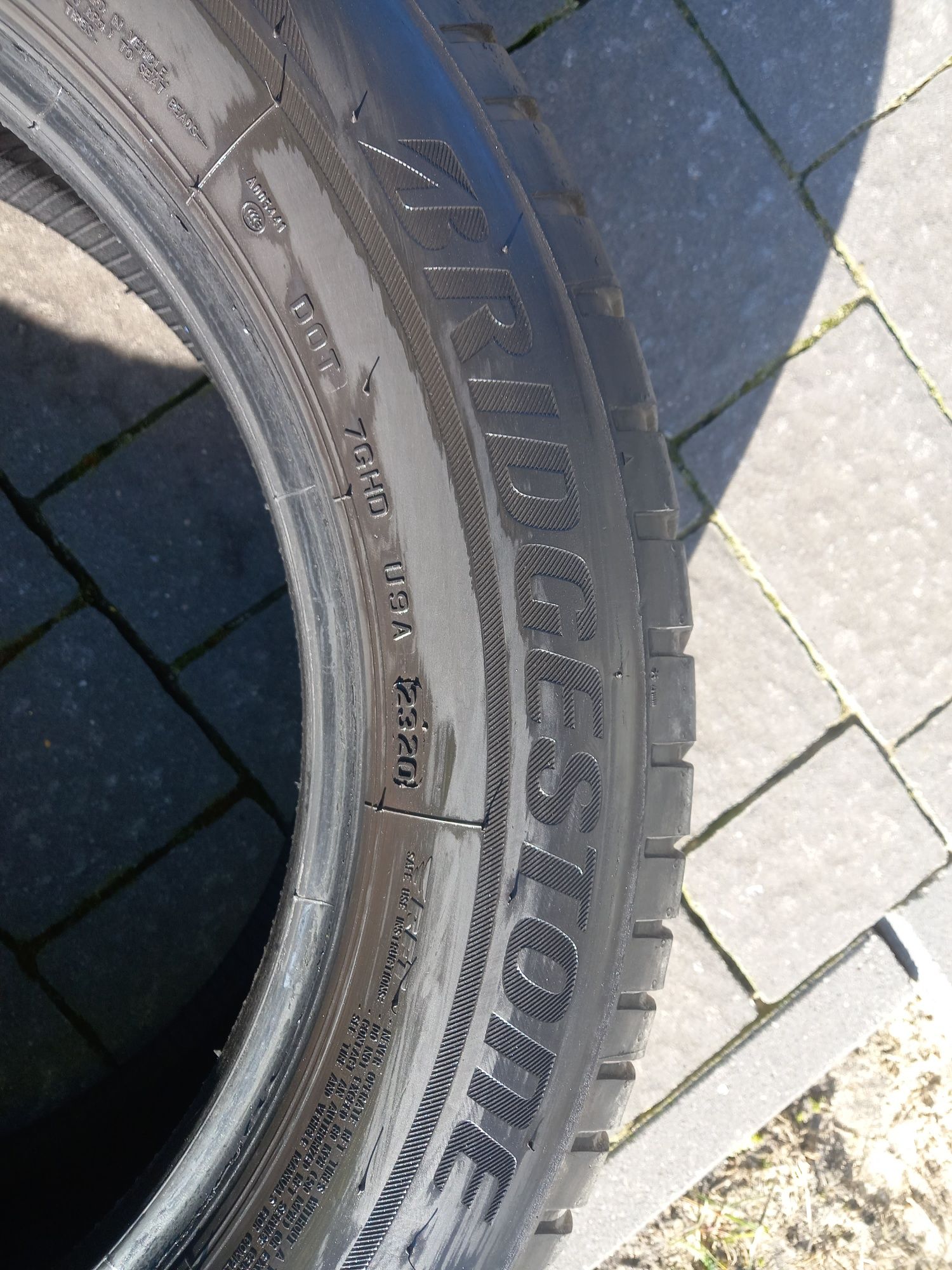 Opony zimowe Bridgestone Blizzak LM001 225/60R18 104 H przyczepność na