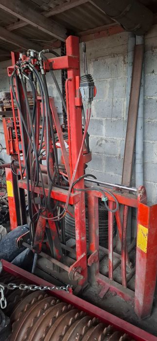 Wycinarka/wyrzynarka do kiszonki