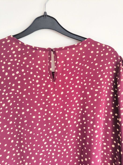 Bordowa jesienna sukienka w kropki marki AX Paris M/38 z falbanką