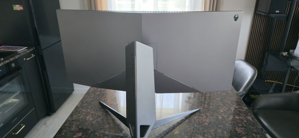 Monitor Dell Alienware AW3418DW. Super stanie!