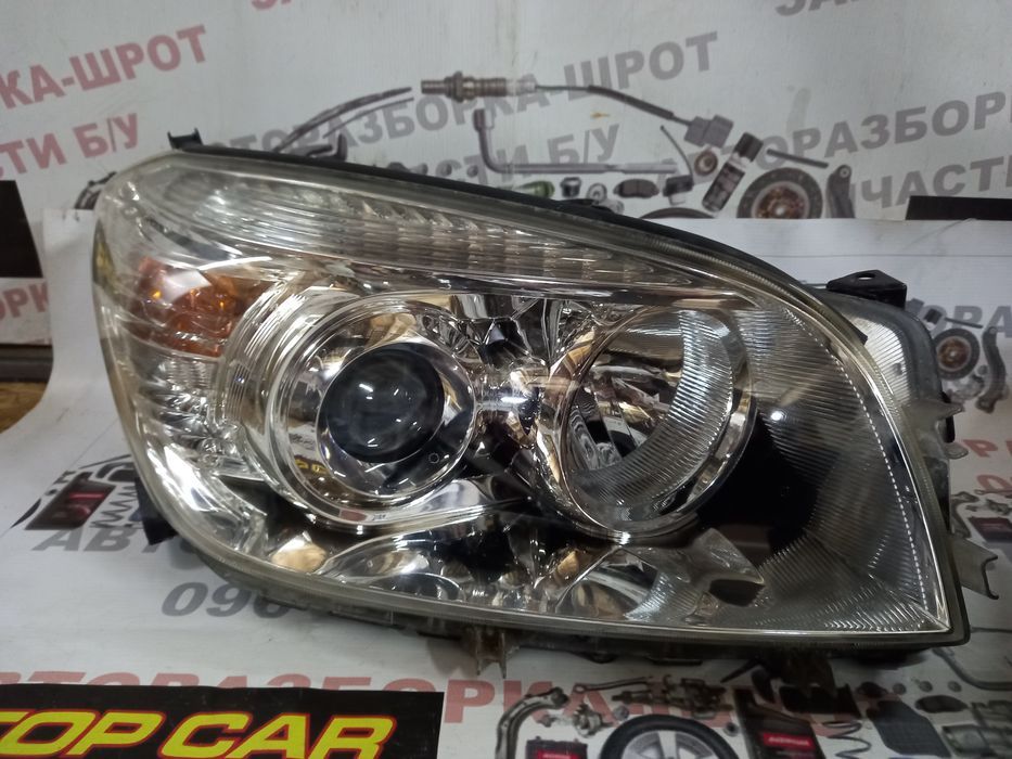 Фари фара  права та ліва . на Тойота Рав 4 оригінал.Toyota RAV4