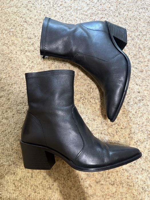 козаки/чоботи zara 36 розмір