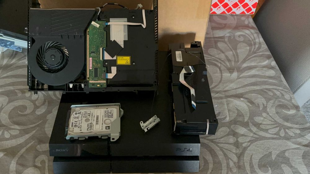 Playstation 4 FAT - Para peças