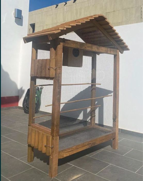 Gaiola em Madeira  Rustica