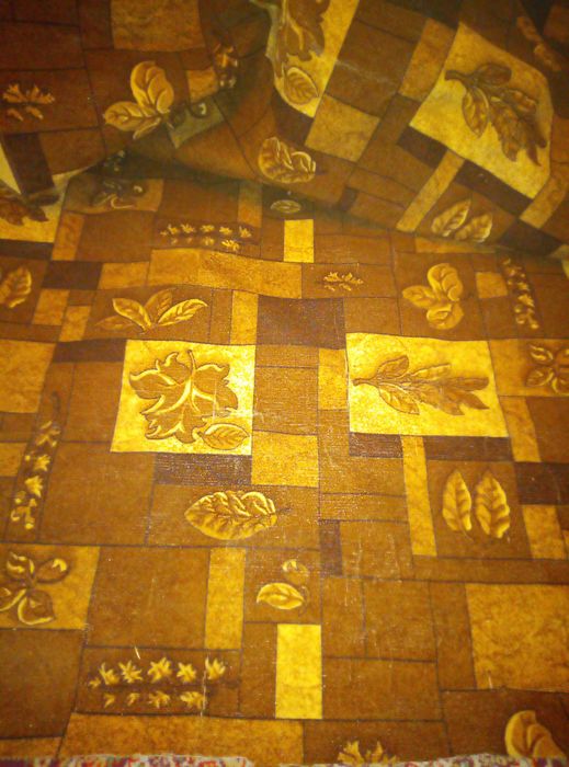 Продам коврове покриття