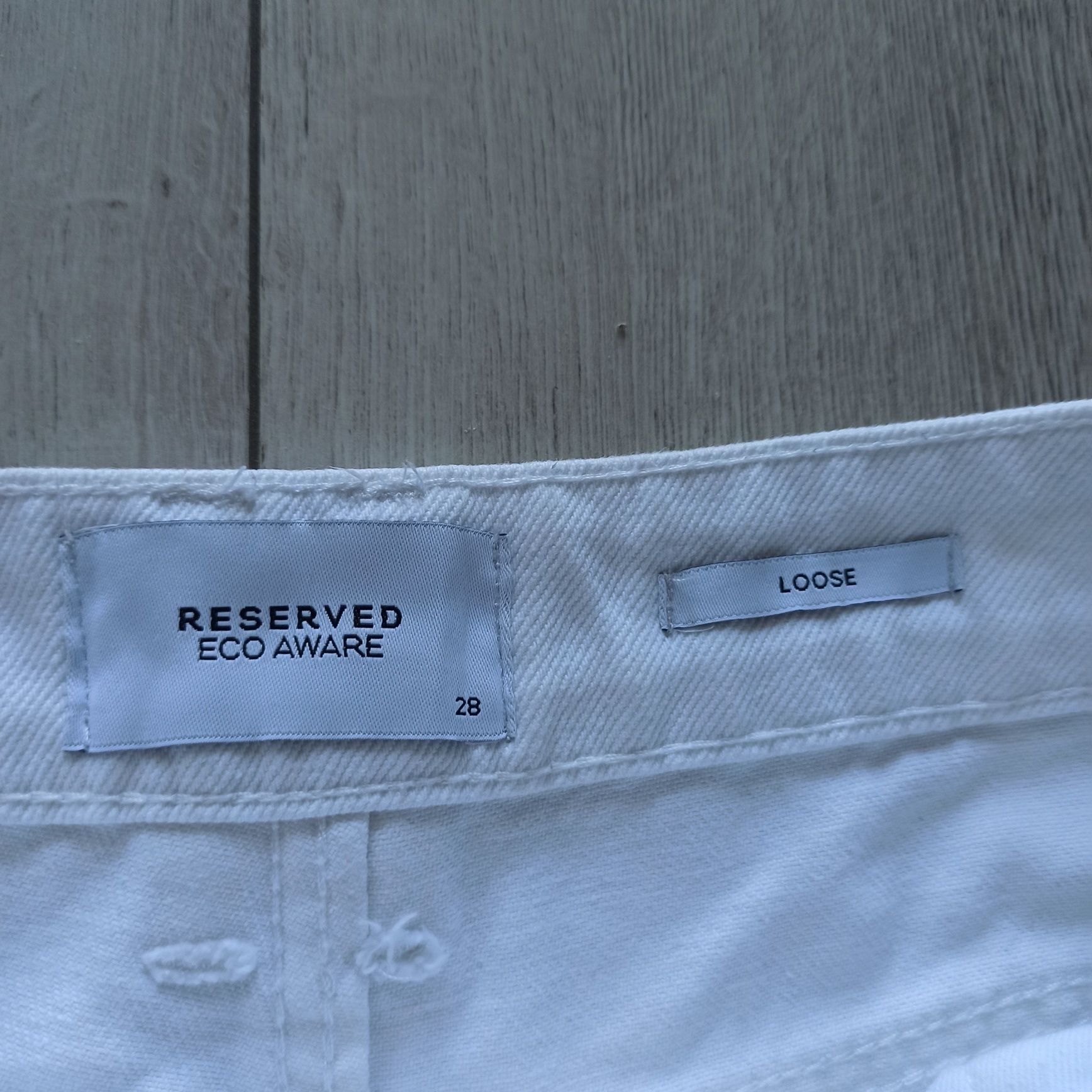 Reserved loose 28 jeansy relaxed ballon