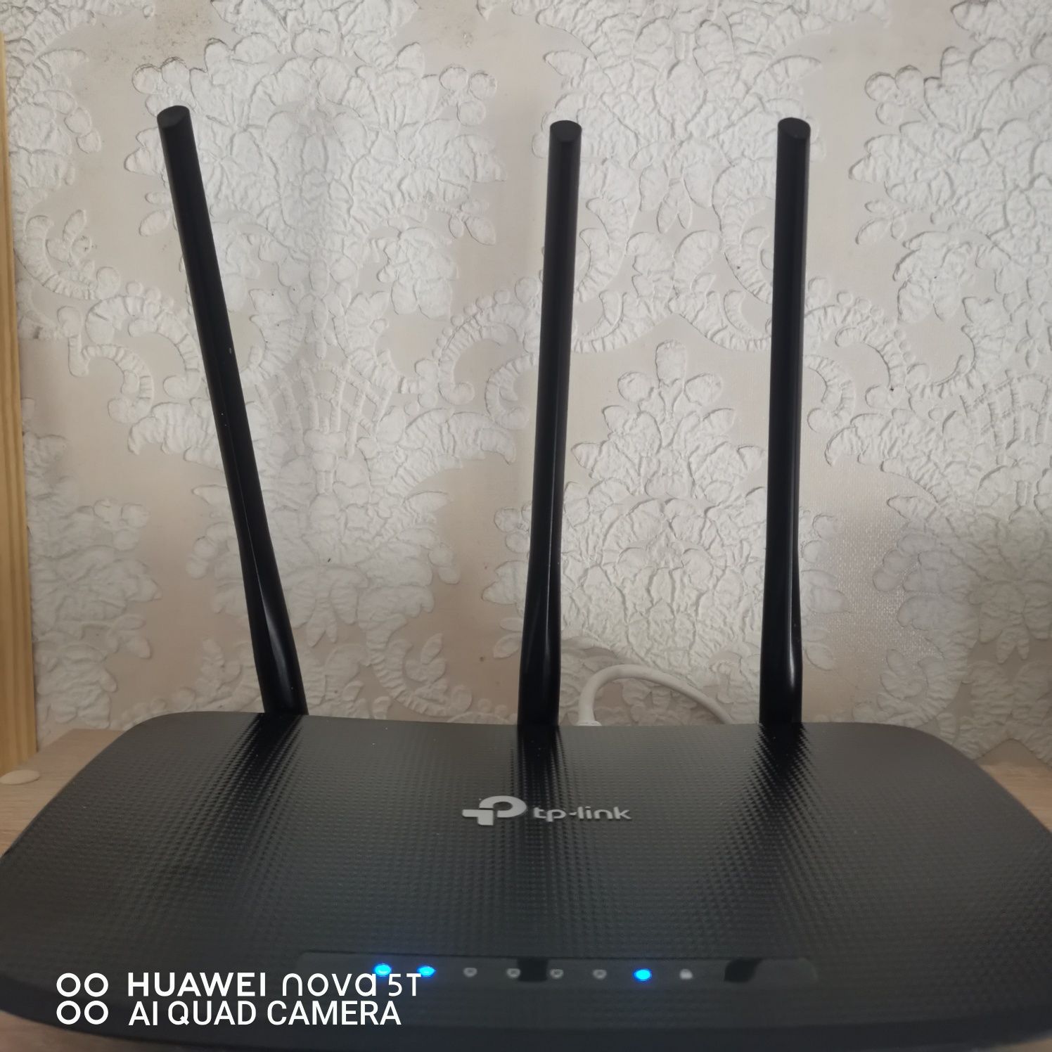 Продаю WiFi роутер