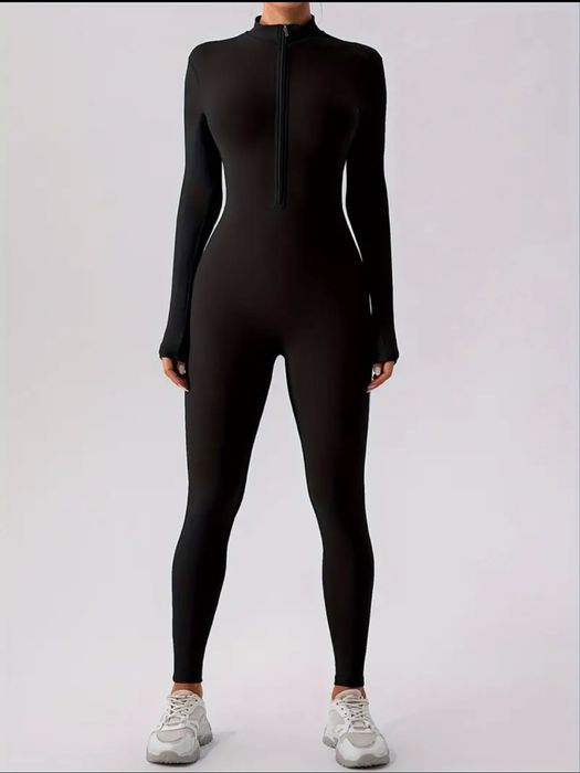 Комбінезон жінчоий