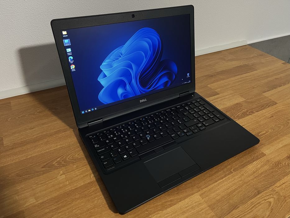 Portatil Dell i5 16Gb RAM 256 SSD