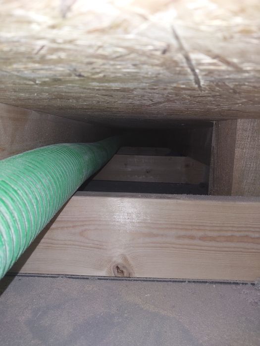 Ocieplanie, docieplanie celulozą, naprawy izolacji poddaszy