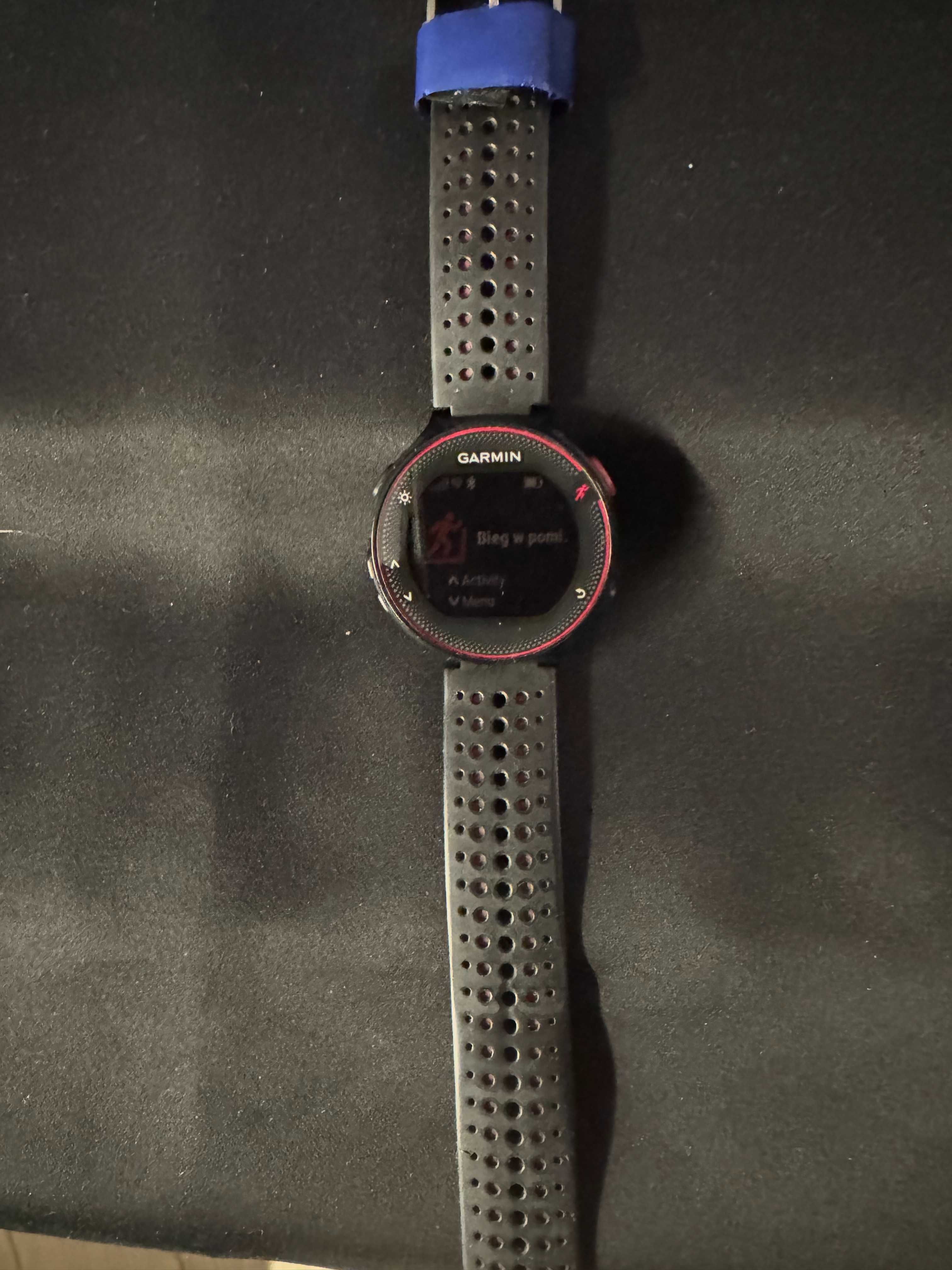 Garmin Forerunner 235