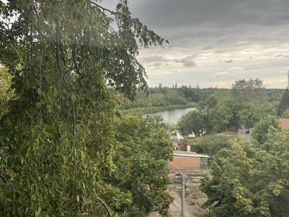 Продам 2к недорого центр