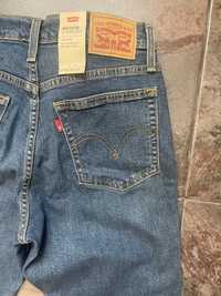 Джинси Levis