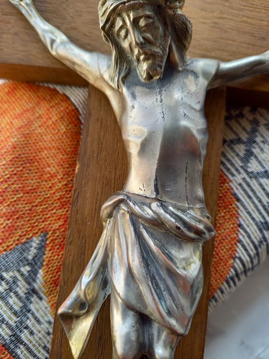 Krzyż pasyjny duży stary