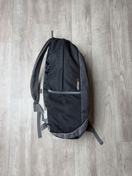 Спортивный рюкзак Quechua 20 l оригинал серый городской