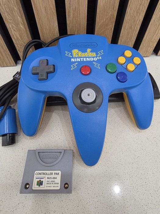 Comando Nintendo 64 edição especial pikachu  pokémon  (como novo)
