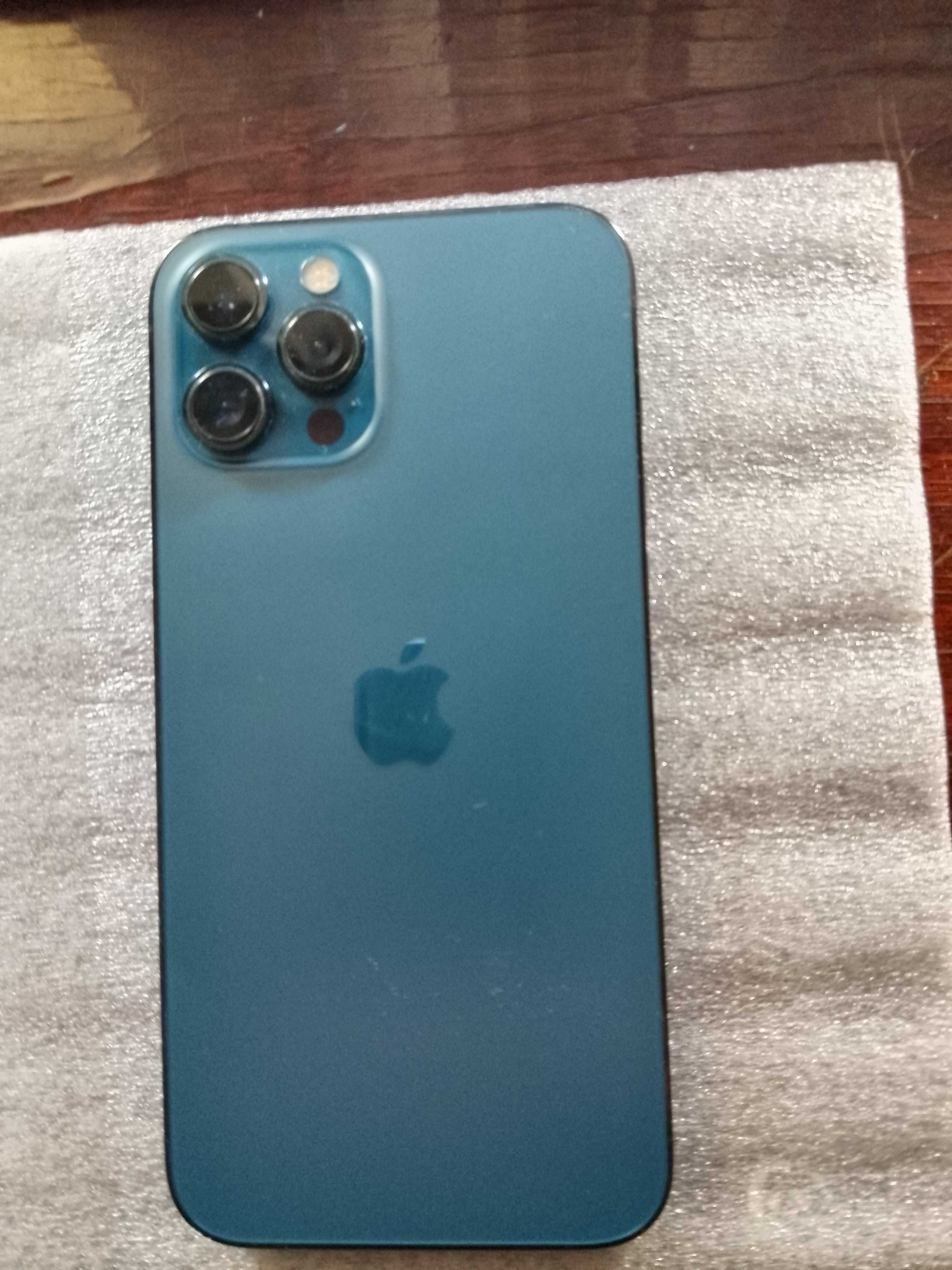 Продам Iphone 12 pro Max