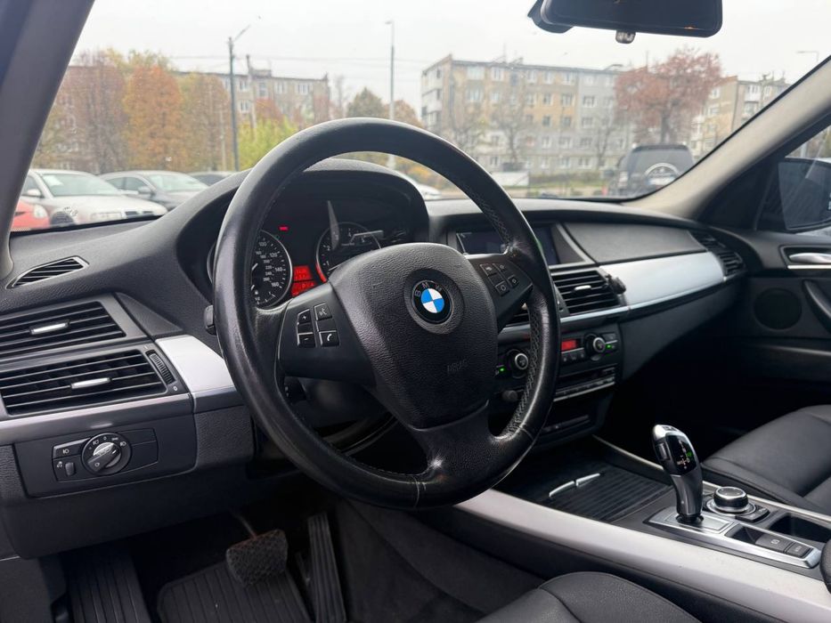 Продам БМВ BMW X5