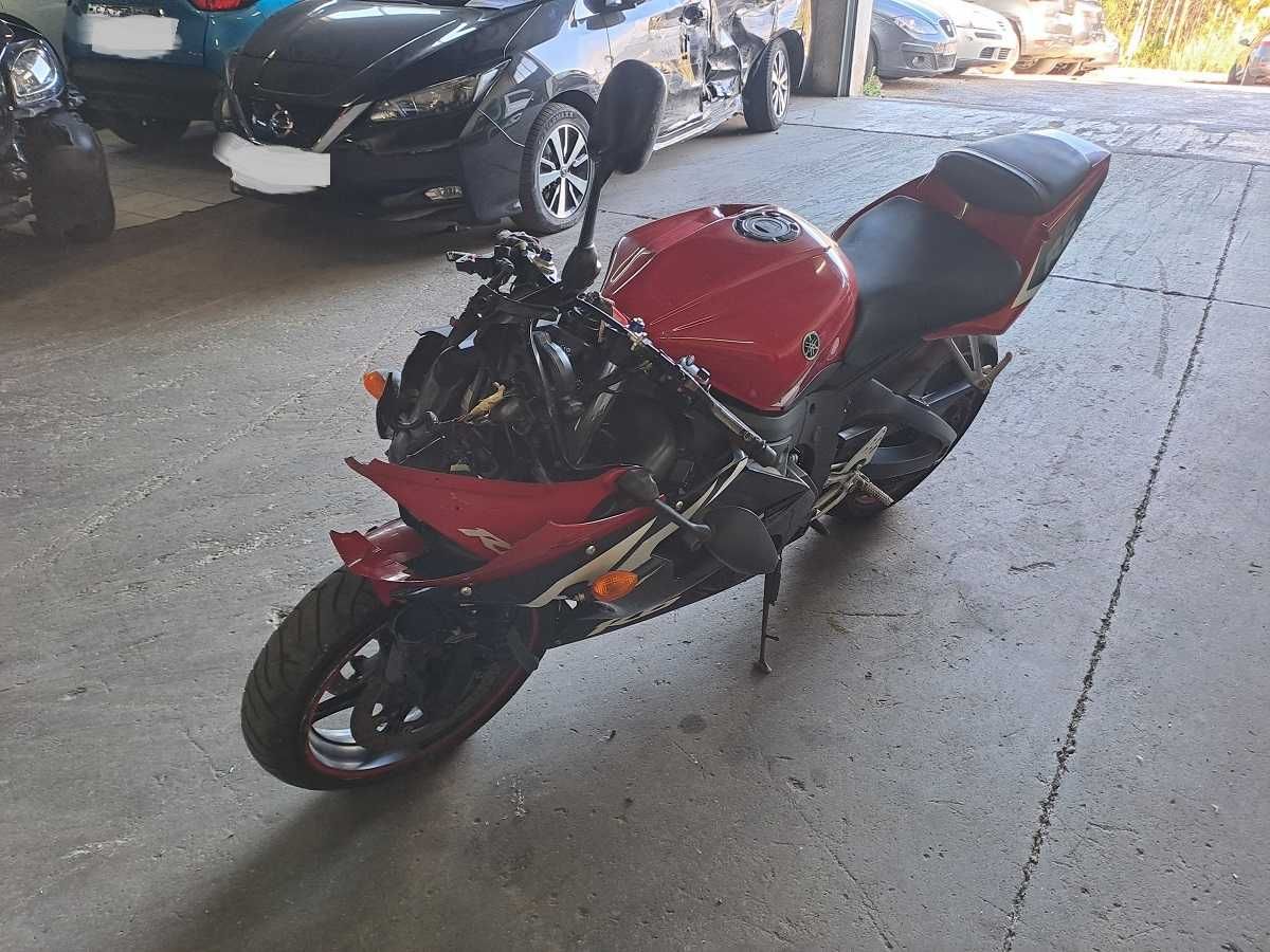 Yamaha R6  2003  Só péças + Manometros R1 e  R6 ano 99