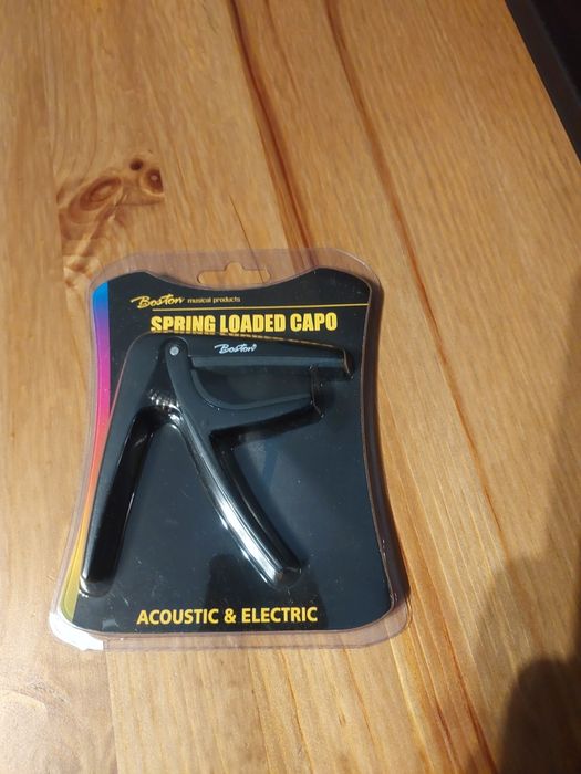 Kapodaster gitarowy Boston