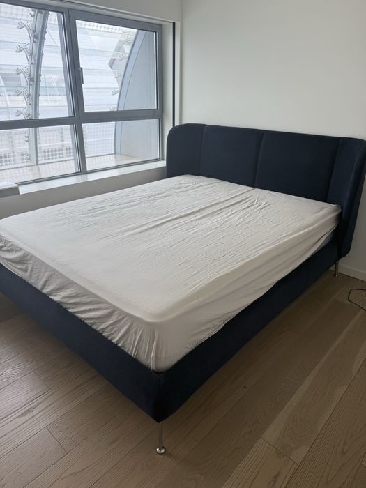 Cama de casal com colchao King Size - seminovo - 6 meses de uso