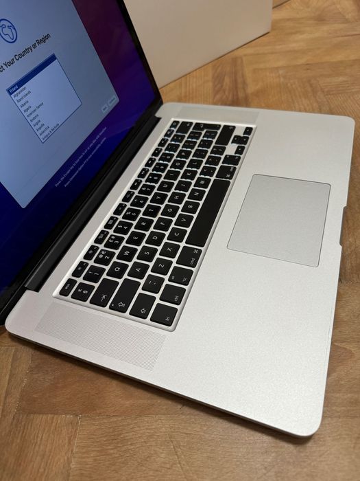 MacBook Pro mid 2015 15", 2.9Ghz i7, 16GB ram, 1TB dysk najwyższy spec
