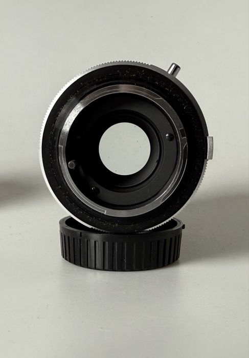 Minolta Mc Rokkor-qd 135/3.5 з блендою і чохлом