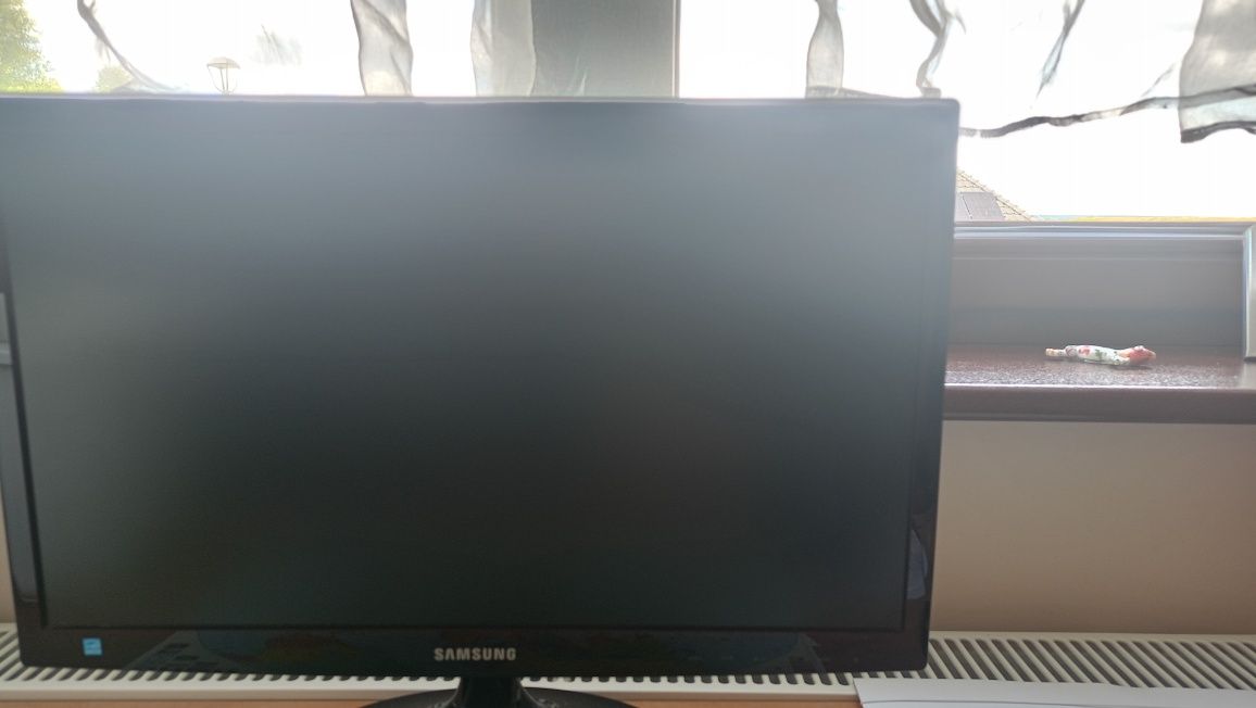 Sprzedam monitor