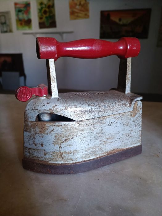 Ferro a carvão ALBA