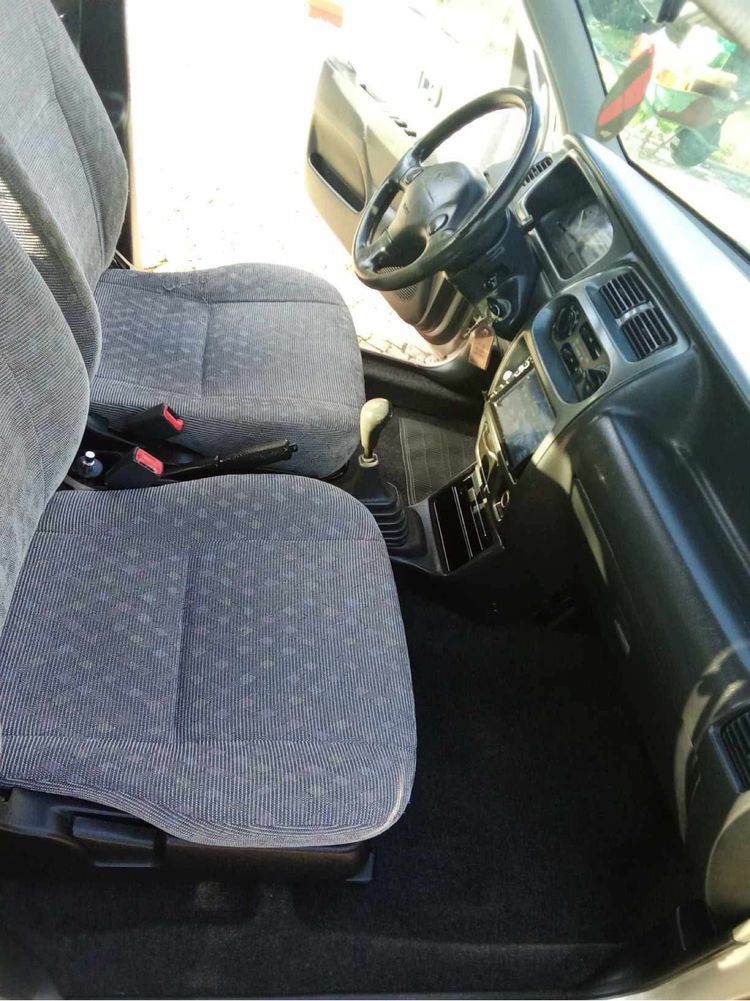Daihatsu Sirion 1.0 – Econômico