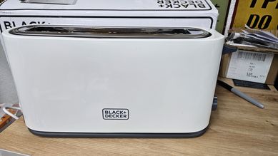 Toster Black+Decker BXTO1001E 1000W. Używany, stan bdb