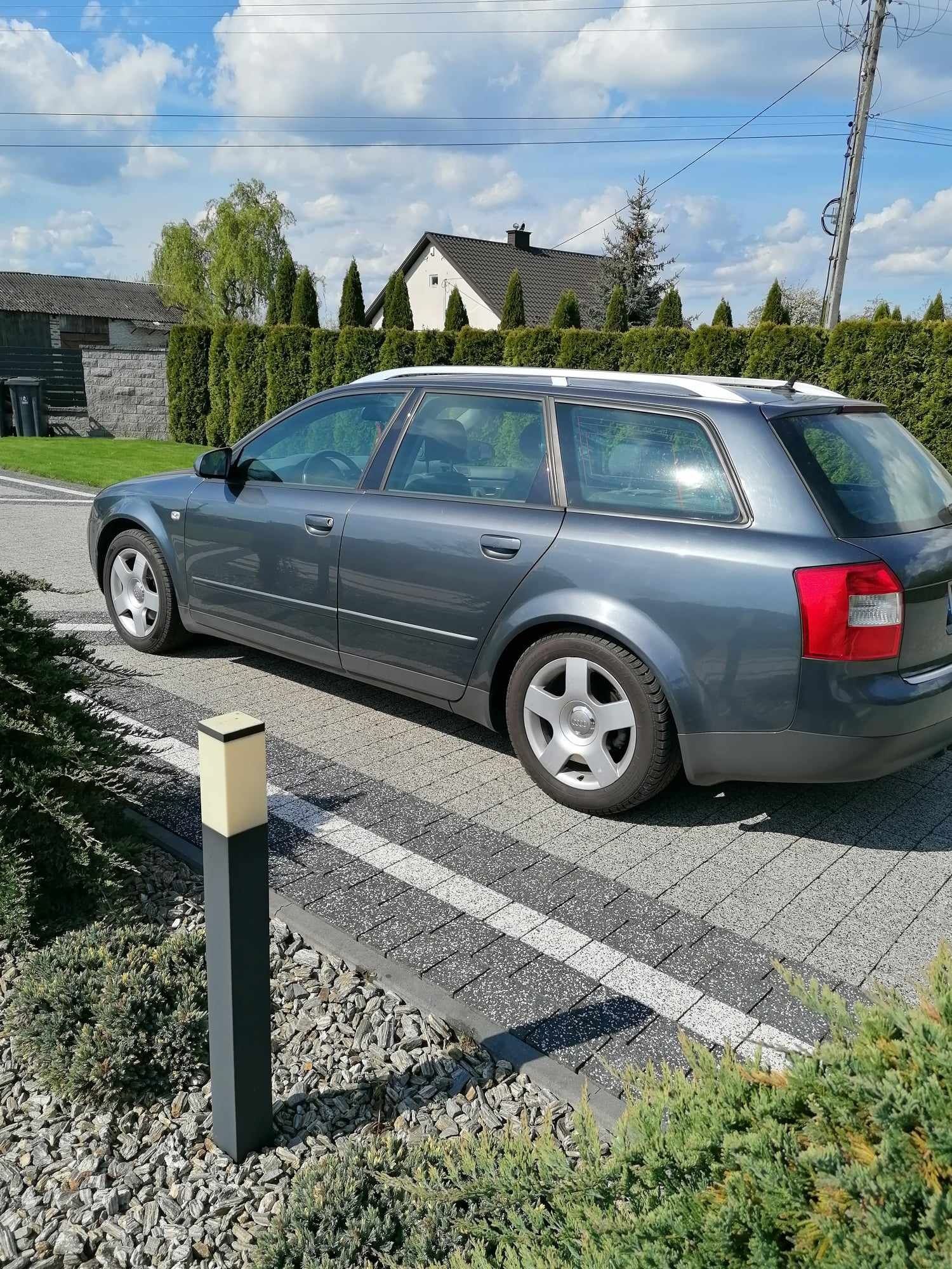 Audi S4 b6 1.9 TDI 130km