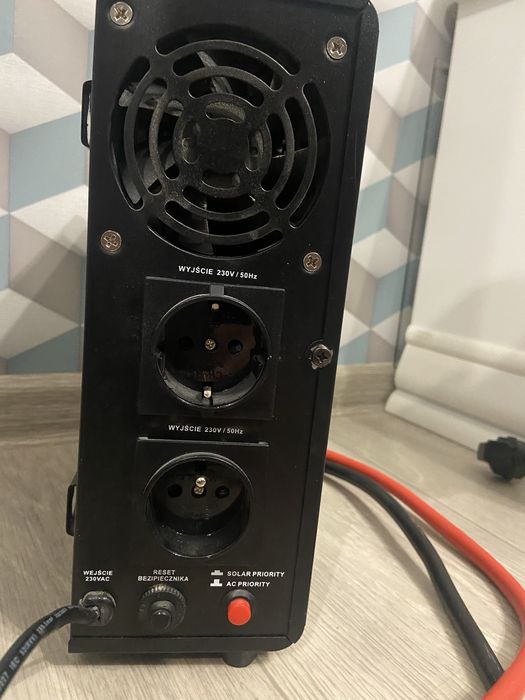 ДБЖ інвертор Volt  на 500 W, стабілізатор напруги, зарядний пристрій