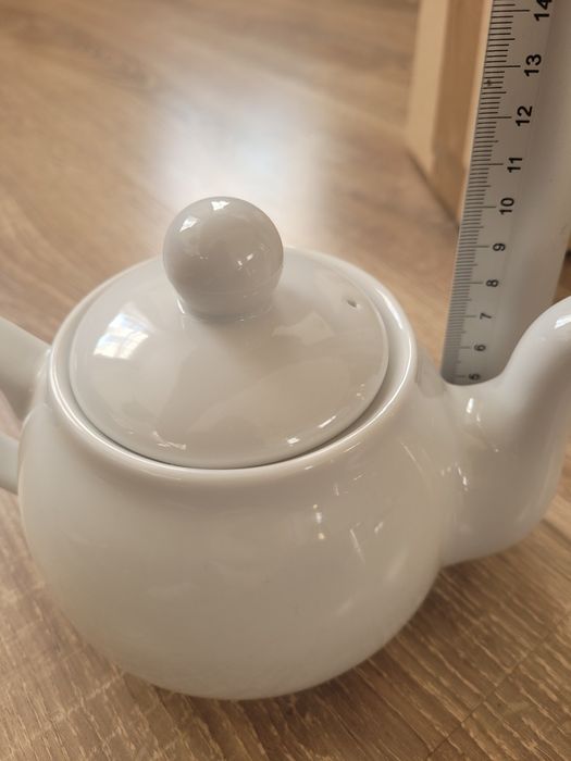 Czajniczek imbryczek porcelanowy