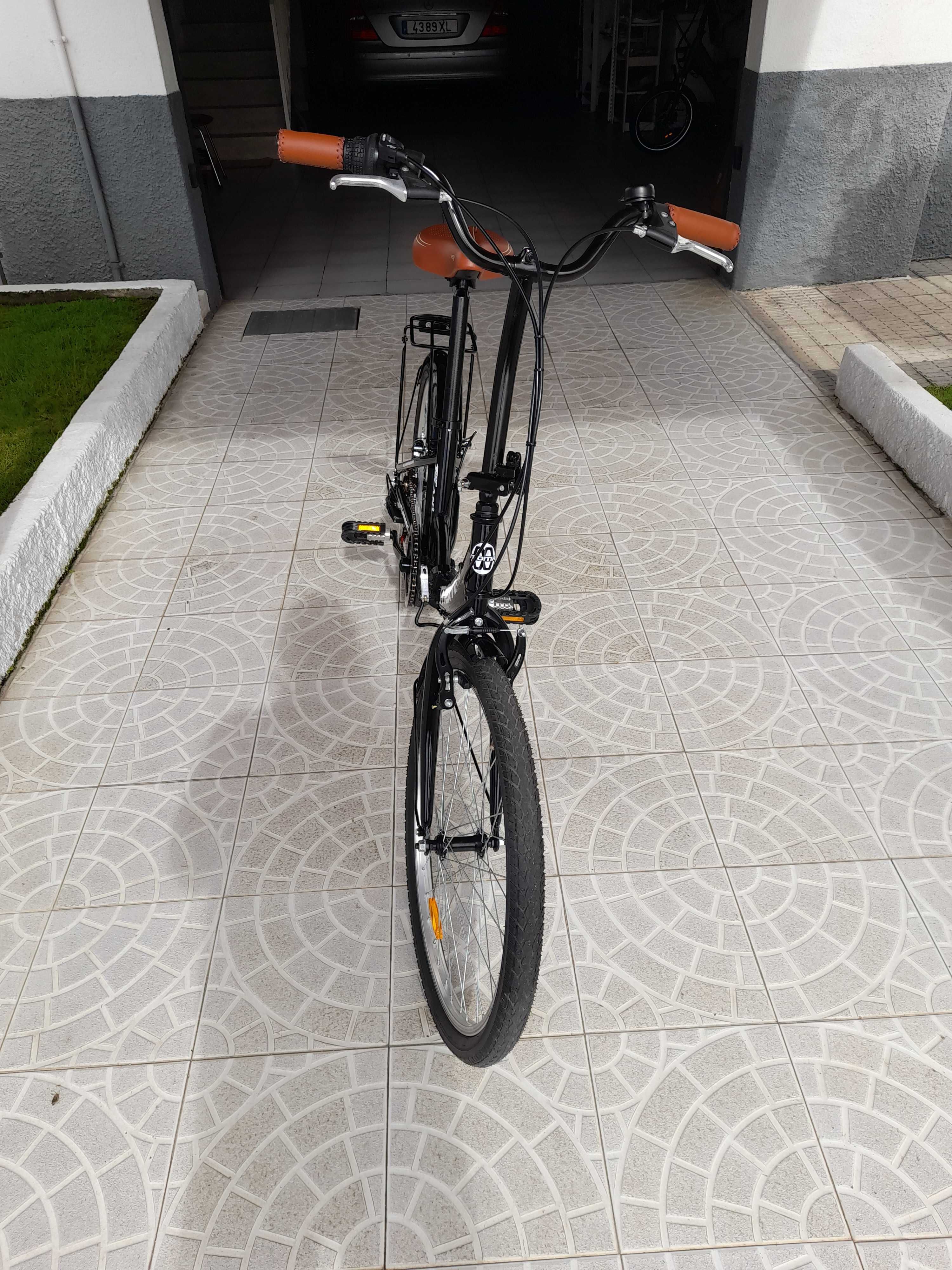 Vende – se bicicleta dobrável da marca Moma, em estado de novo,