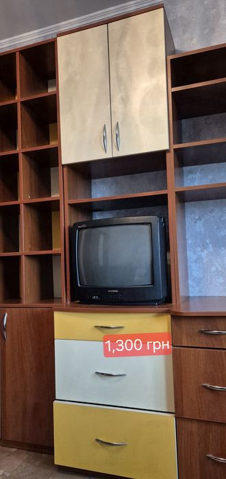 Пенал, шкаф, комп'ютерний стіл, стелаж, полиця для книг