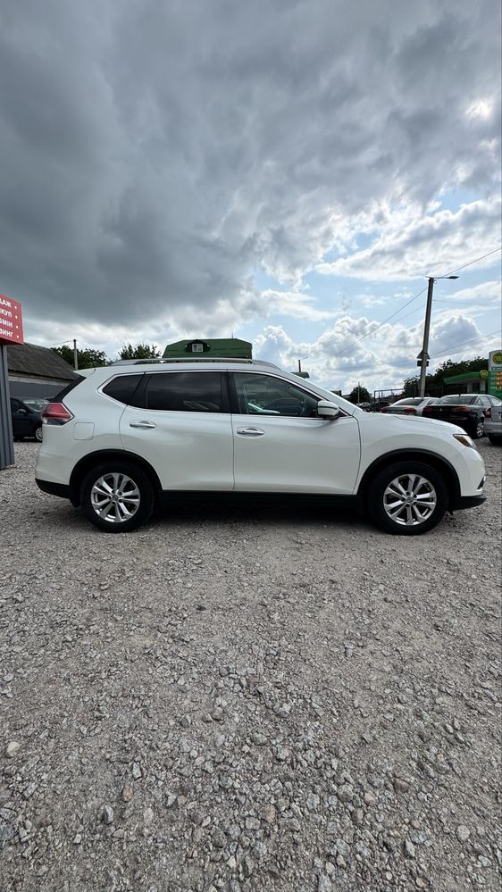 Nissan Rogue Ніссан Рог 2016р. 2.5 газ/бенз, Автомат. Камери 360
